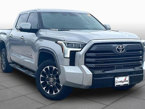 Used 2022 Toyota Tundra Limited AWD/4WD image 3