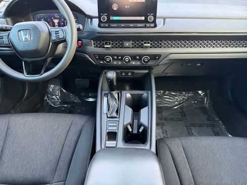 Used 2023 Honda Accord EX image 5