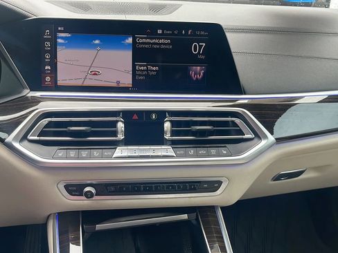 Used 2019 BMW X5 xDrive40i w/ Premium Package 2 AWD/4WD image 13