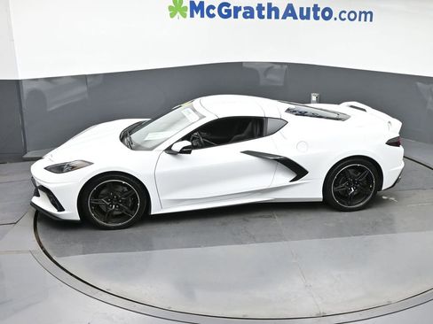 Used 2022 Chevrolet Corvette Stingray Coupe w/ Z51 Performance Package image 17