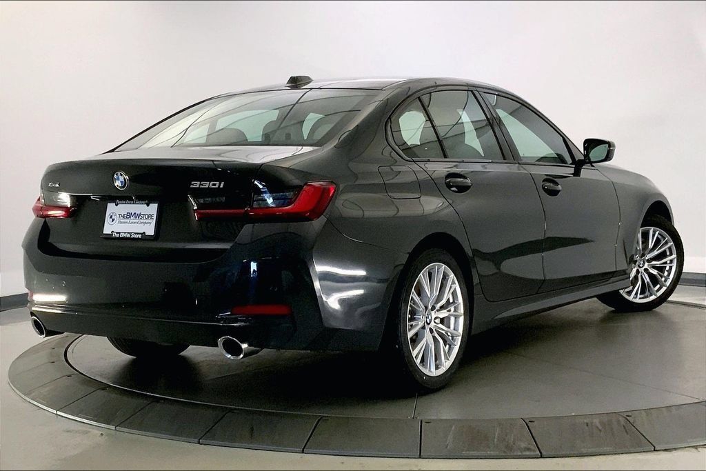 Certified 2023 BMW 330i xDrive Sedan w/ Premium Package AWD/4WD image 12