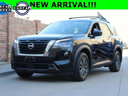 Used 2024 Nissan Pathfinder SV