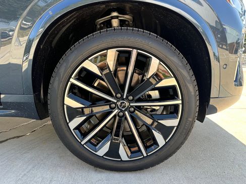 Used 2026 Volvo XC90 B6 Ultra w/ Protection Package AWD/4WD image 7