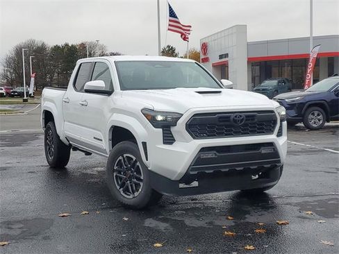 New 2025 Toyota Tacoma TRD Sport image 32