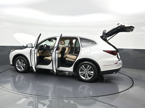 Used 2025 Acura MDX SH-AWD image 34