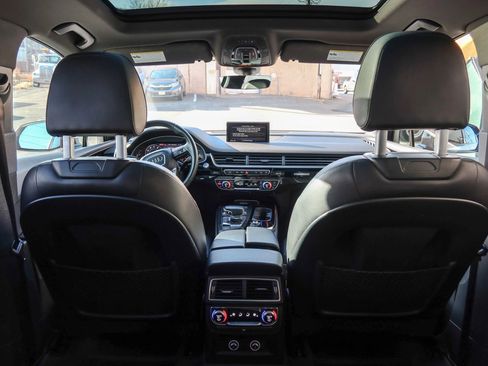 Used 2018 Audi Q7 3.0T Prestige w/ Prestige Package image 32