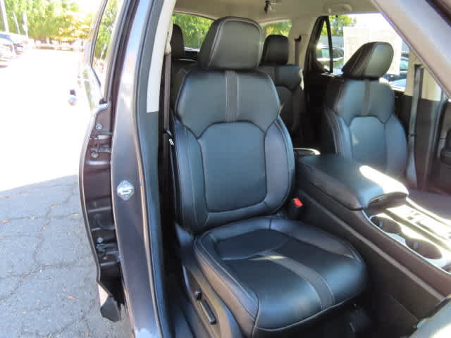 Certified 2025 Honda Pilot EX-L image 18