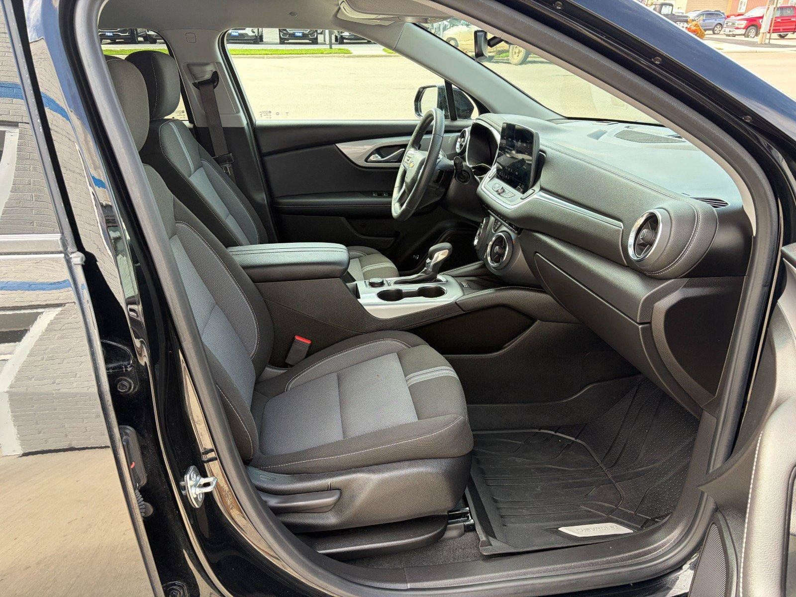 Used 2023 Chevrolet Blazer LT w/ Convenience Package AWD/4WD image 21