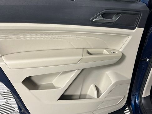 Used 2023 Volkswagen Atlas SE image 26