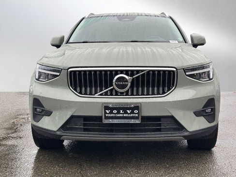 Certified 2023 Volvo XC40 B5 Plus w/ Protection Package Premier image 8