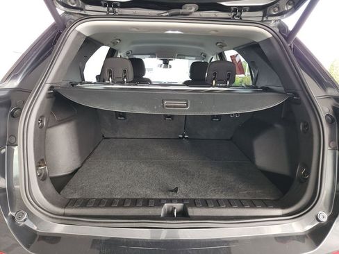 Used 2019 Chevrolet Equinox LT w/ Driver Convenience Package image 13