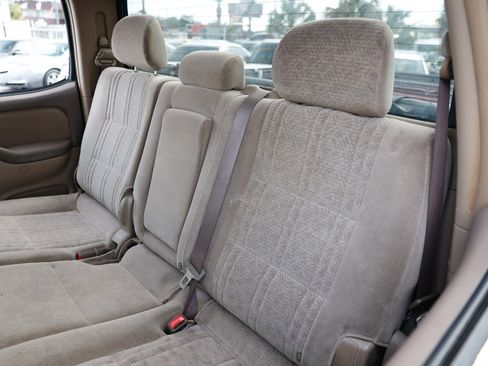 Used 2004 Toyota Tundra Limited image 8