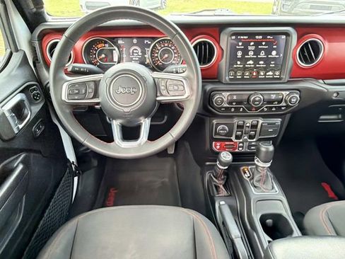 Used 2023 Jeep Gladiator Rubicon w/ LED Lighting Group AWD/4WD image 19