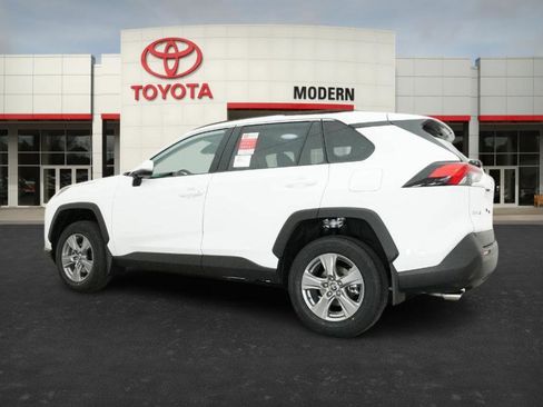 New 2025 Toyota RAV4 XLE image 12