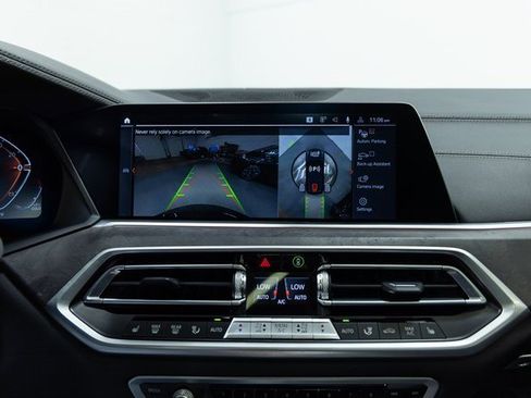 Used 2023 BMW X5 xDrive40i w/ M Sport Package image 18