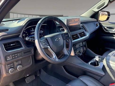 Used 2024 Chevrolet Suburban RST w/ Luxury Package AWD/4WD image 13