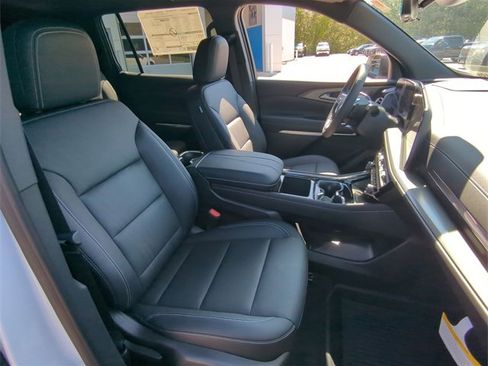 New 2026 Chevrolet Traverse LT w/ Sun and Wheel Package image 28