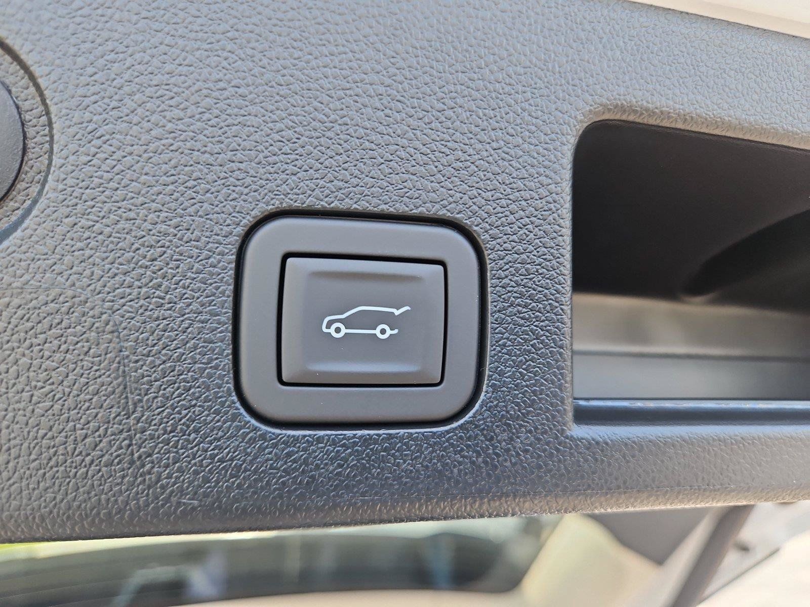New 2027 GMC Terrain Denali AWD/4WD image 9