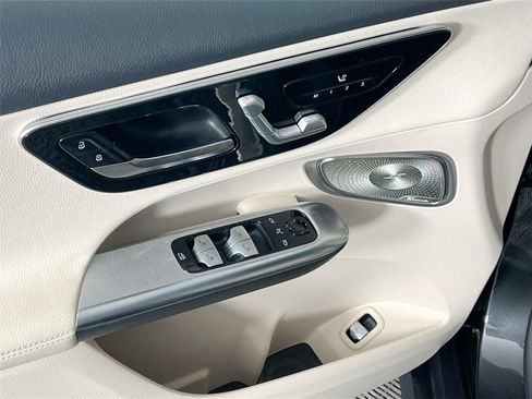 Certified 2026 Mercedes-Benz GLC 300 4MATIC image 17