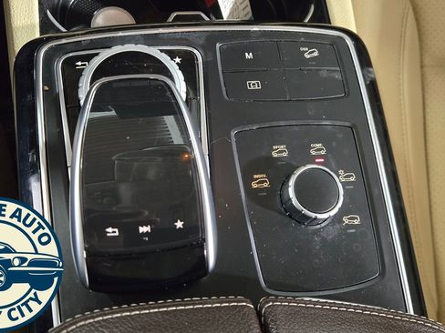 Used 2018 Mercedes-Benz GLE 350 4MATIC image 19