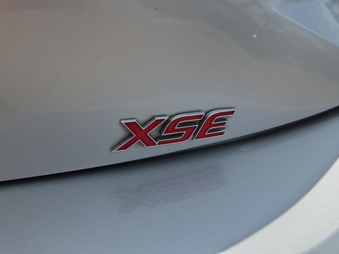 Used 2025 Toyota Corolla XSE FWD image 31