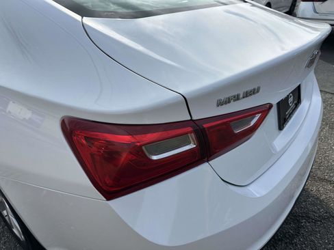 Used 2023 Chevrolet Malibu LT image 8