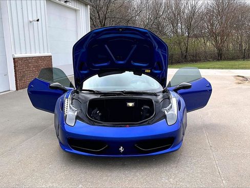 Used 2015 Ferrari 458 Italia Coupe RWD image 39