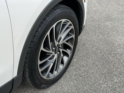 Used 2019 Lincoln Nautilus Reserve w/ Cargo Utility Package image 12