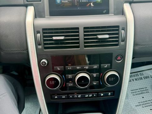 Used 2017 Land Rover Discovery Sport HSE AWD/4WD image 29