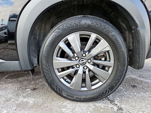 Used 2022 Nissan Pathfinder SV w/ SV Premium Package image 8