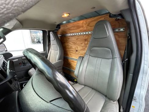 Used 2021 Chevrolet Express 2500 w/ Driver Convenience Package image 11