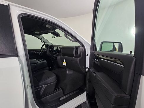 New 2025 Chevrolet Silverado 1500 RST AWD/4WD image 12