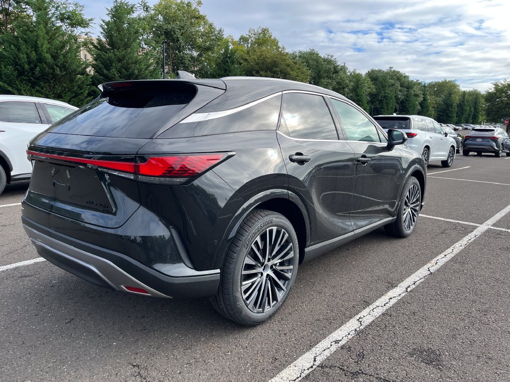 New 2026 Lexus RX 350 w/ Convenience Package AWD/4WD image 3