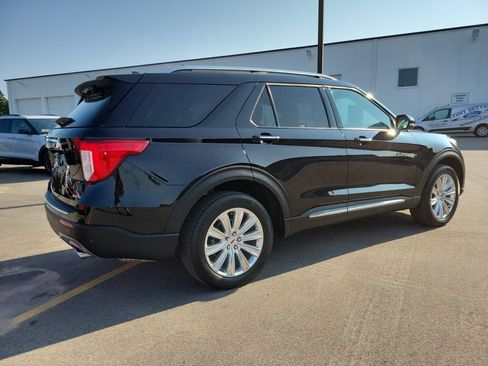 Used 2024 Ford Explorer Limited w/ Equipment Group 301A AWD/4WD image 4