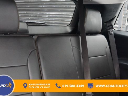 Used 2020 Chevrolet Traverse Premier w/ Redline Edition FWD image 15