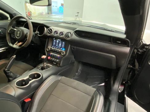 Used 2017 Ford Mustang Shelby GT350 image 25