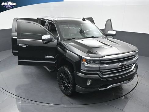Used 2018 Chevrolet Silverado 1500 High Country AWD/4WD image 25