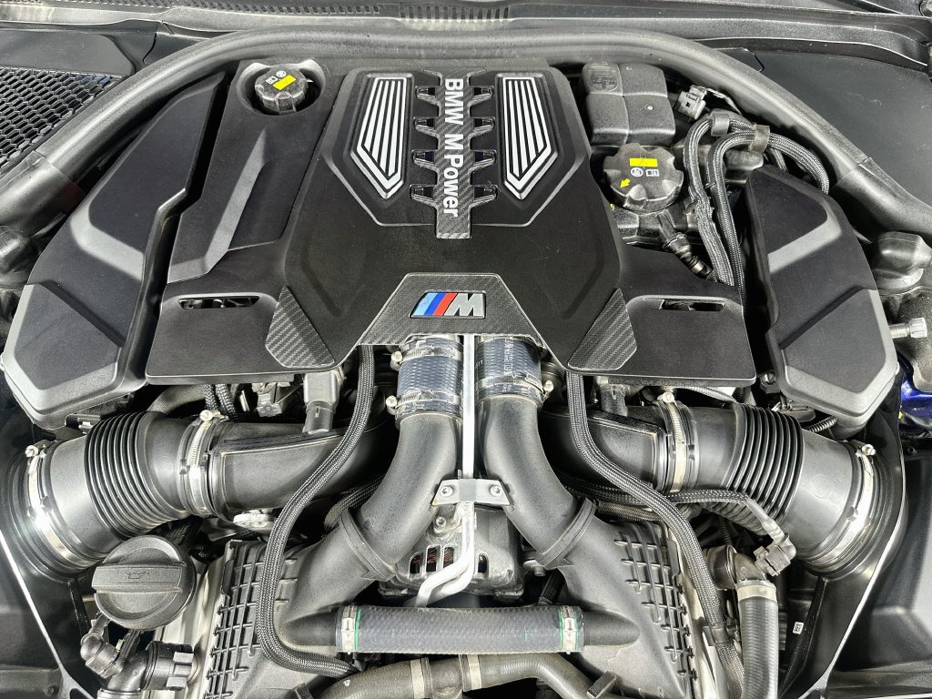 Used 2023 BMW M8 Competition w/ M Carbon Exterior Package AWD/4WD image 28