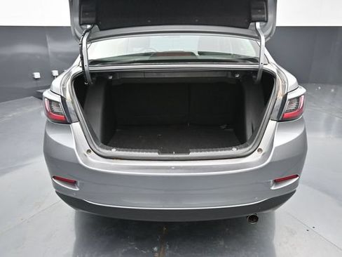 Used 2016 Scion iA FWD image 9