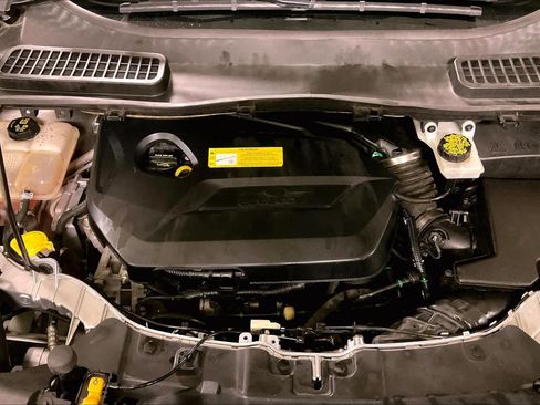 Used 2016 Ford Escape SE image 30