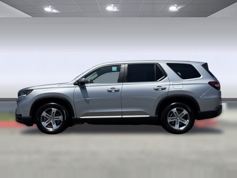 Used 2023 Honda Pilot EX-L image 2