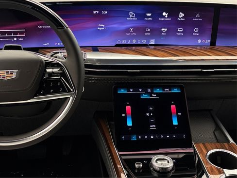 Used 2025 Cadillac Escalade Sport Platinum w/ LPO, ONYX Package image 16