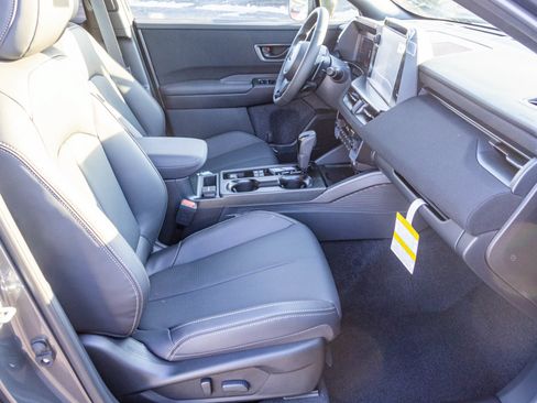 New 2026 Subaru Outback Limited AWD/4WD image 38
