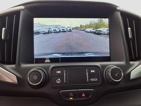 Used 2023 GMC Terrain SLT image 14