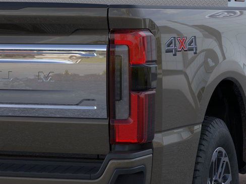New 2026 Ford F250 Platinum w/ Platinum Plus Package AWD/4WD image 22