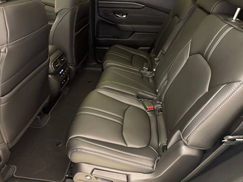New 2026 Honda Pilot Touring image 18