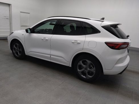 Used 2023 Ford Escape ST-Line FWD image 3