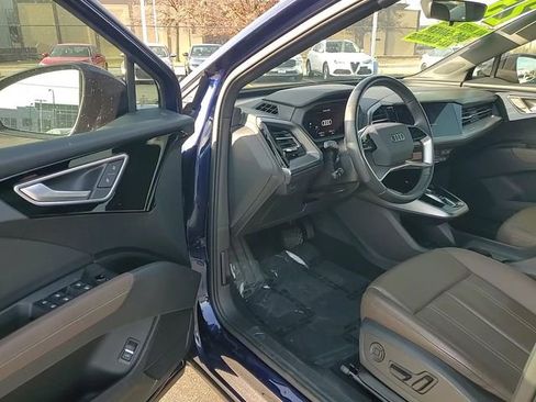 Used 2024 Audi Q4 e-tron Premium image 13