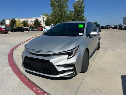 Certified 2026 Toyota Corolla SE FWD image 7