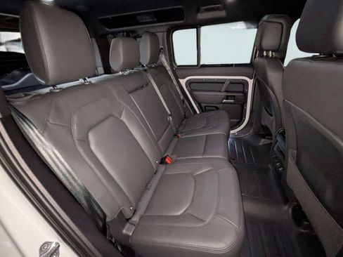 New 2026 Land Rover Defender 110 X-Dynamic SE AWD/4WD image 29